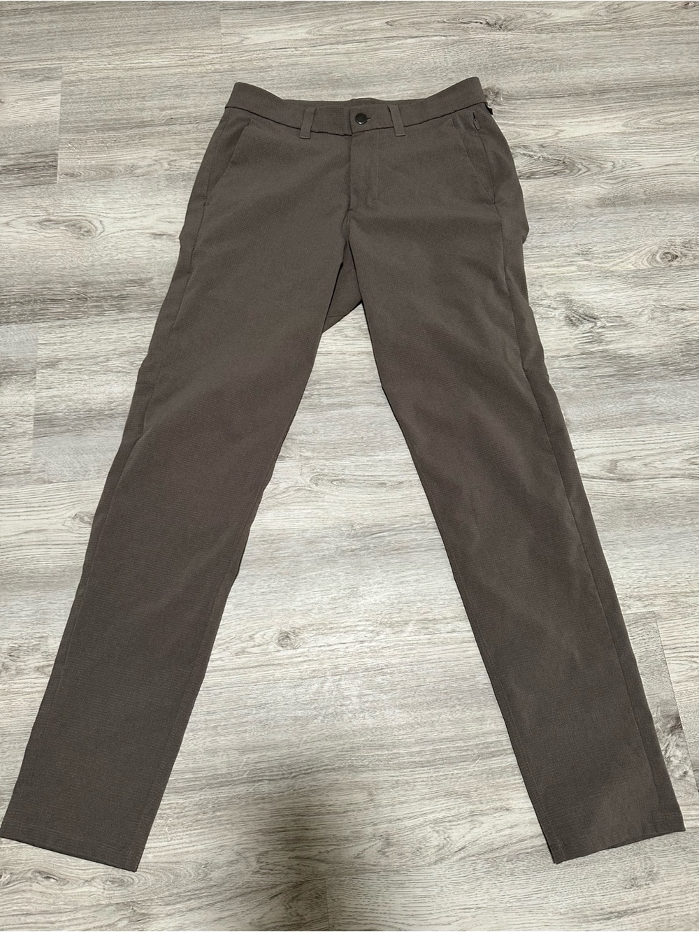 Lululemon ABC Commission Slim WovenAir Pants Men’s 28x29 Taupe Stretch